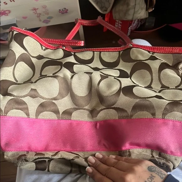 Coach Signature Brown and Pink Tote with Distinctive Pattern - Picture 2 of 2